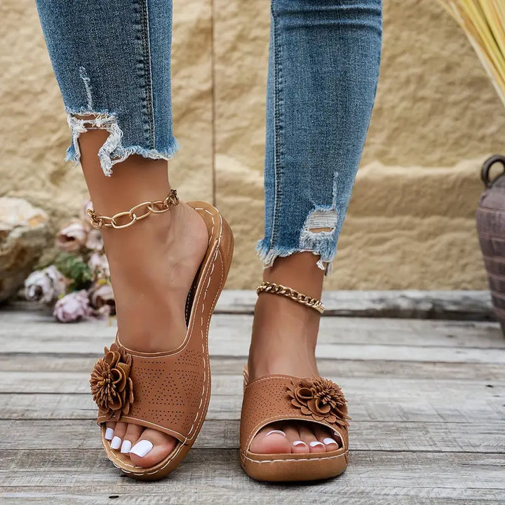 FLORA | Orthopedic Sandals with Floral Pattern